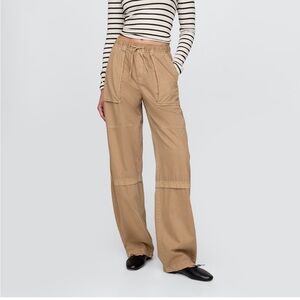 Gap mid-rise easy utility barrel pants